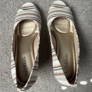 Kelly & Katie Women's Striped Flats - Cream and Tan